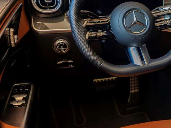 MERCEDES-BENZ-C 200-1.5 EQ BOOST HÍBRIDO AMG LINE 9G-TRONIC MERCEDES-BENZ-C 200-2024