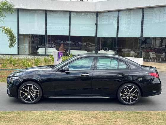 MERCEDES-BENZ C 300 2.0 EQ BOOST HÍBRIDO AMG LINE 9G-TRONIC
