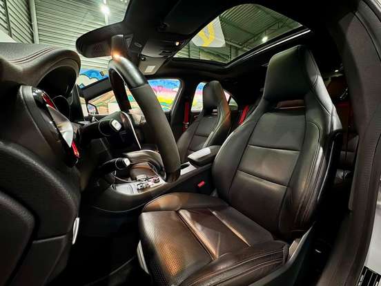 MERCEDES-BENZ-CLA 45 AMG-2.0 16V TURBOCHARGED GASOLINA 4P AUTOMÁTICO MERCEDES-BENZ-CLA 45 AMG-2017