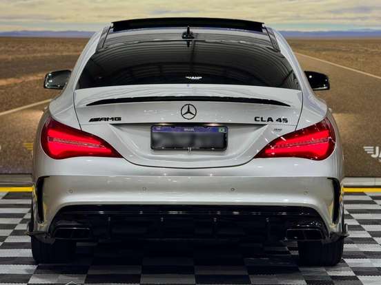 MERCEDES-BENZ-CLA 45 AMG-2.0 16V TURBOCHARGED GASOLINA 4P AUTOMÁTICO MERCEDES-BENZ-CLA 45 AMG-2017
