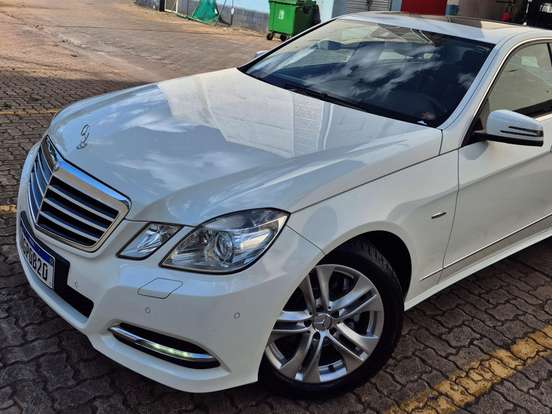MERCEDES-BENZ-E 250-1.8 CGI AVANTGARDE 16V GASOLINA 4P AUTOMÁTICO MERCEDES-BENZ-E 250-2012