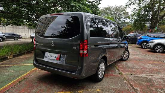 MERCEDES-BENZ-VITO-2.0 CGI FLEX TOURER 119 LUXO 8L MANUAL MERCEDES-BENZ-VITO-2015