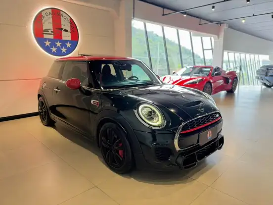 MINI-COOPER-2.0 16V TWINPOWER GASOLINA JOHN COOPER WORKS 2P STEPTRONIC MINI-COOPER-2018