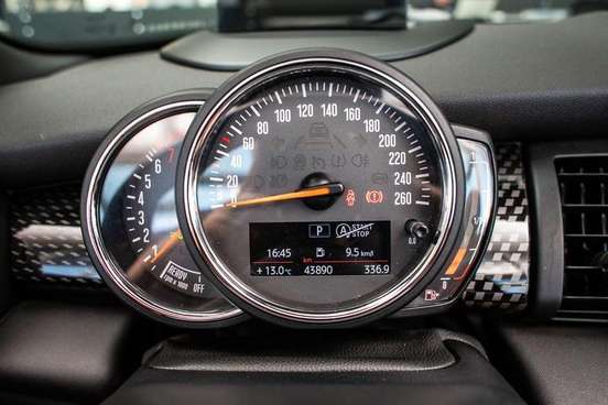MINI-COOPER-2017