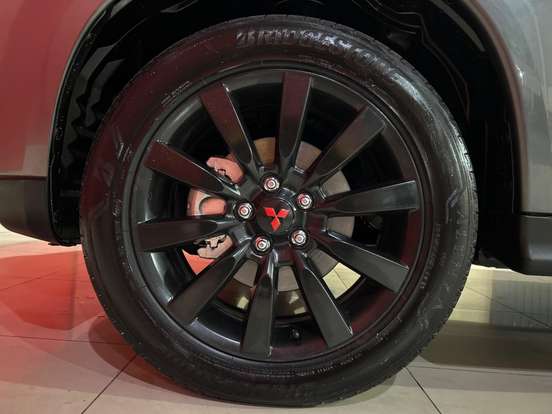 MITSUBISHI-ASX-2016