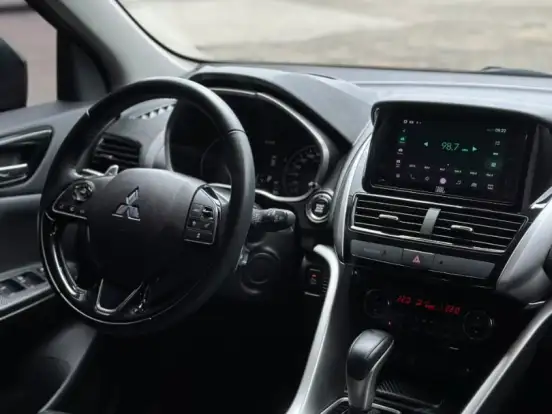 MITSUBISHI-ECLIPSE CROSS-1.5 MIVEC TURBO GASOLINA HPE-S S-AWC CVT MITSUBISHI-ECLIPSE CROSS-2024