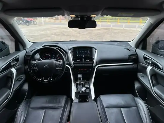 MITSUBISHI-ECLIPSE CROSS-2024