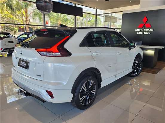 MITSUBISHI-ECLIPSE CROSS-2024