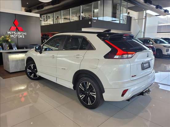 MITSUBISHI-ECLIPSE CROSS-2024