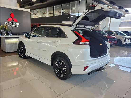 MITSUBISHI-ECLIPSE CROSS-2024