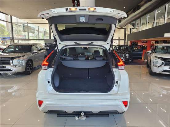 MITSUBISHI-ECLIPSE CROSS-2024