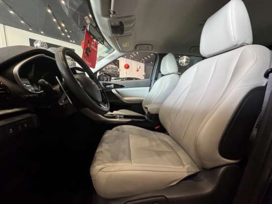 MITSUBISHI-ECLIPSE CROSS-1.5 MIVEC TURBO GASOLINA HPE CVT MITSUBISHI-ECLIPSE CROSS-2024