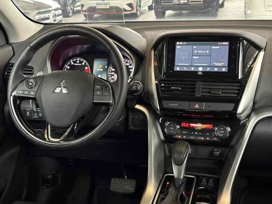 MITSUBISHI-ECLIPSE CROSS-2024