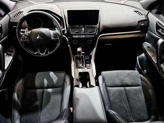 MITSUBISHI-ECLIPSE CROSS-1.5 MIVEC TURBO GASOLINA HPE-S BLACK S-AWC CVT MITSUBISHI-ECLIPSE CROSS-2025