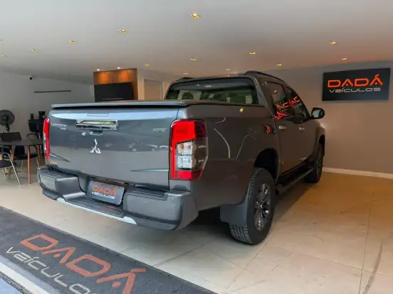 MITSUBISHI-L200 TRITON-2.4 16V TURBO DIESEL SPORT HPE CD 4P 4X4 AUTOMÁTICO MITSUBISHI-L200 TRITON-2024