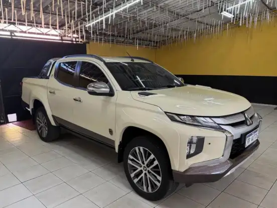 MITSUBISHI-L200 TRITON-2.4 16V TURBO DIESEL SPORT HPE-S TERRA CD 4P 4X4 AUTOMÁTICO MITSUBISHI-L200 TRITON-2024