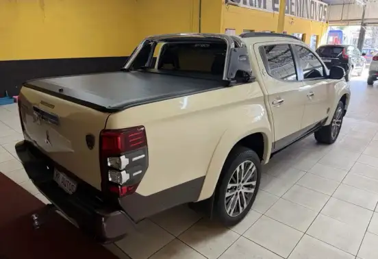 MITSUBISHI-L200 TRITON-2024