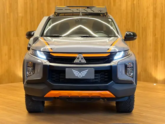 MITSUBISHI L200 TRITON 2.4 16V TURBO DIESEL SPORT SAVANA SERTÔES CD 4P 4X4 AUTOMÁTICO