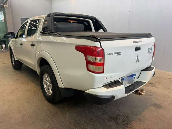 MITSUBISHI-L200 TRITON-2023