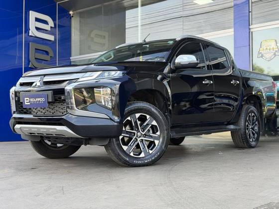 MITSUBISHI L200 TRITON 2.4 16V TURBO DIESEL SPORT HPE-S CD 4P 4X4 AUTOMÁTICO