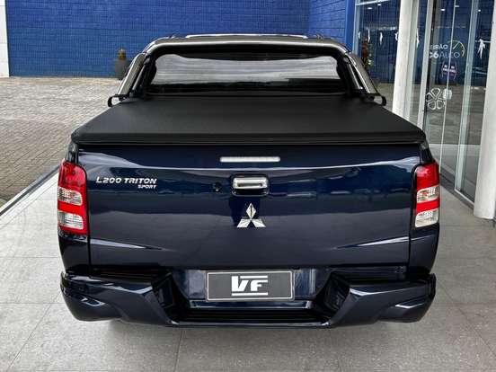 MITSUBISHI-L200 TRITON-2.4 16V TURBO DIESEL SPORT HPE-S CD 4P 4X4 AUTOMÁTICO MITSUBISHI-L200 TRITON-2017