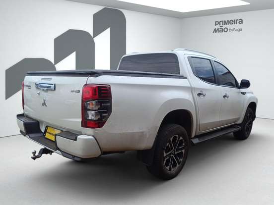 MITSUBISHI-L200 TRITON-2024
