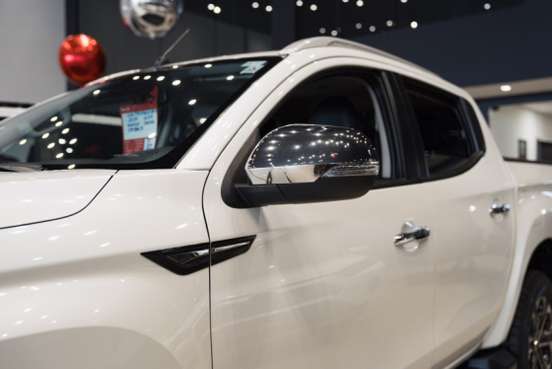 MITSUBISHI-L200 TRITON-2023