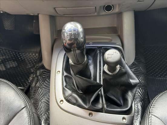 MITSUBISHI-L200 TRITON-2012