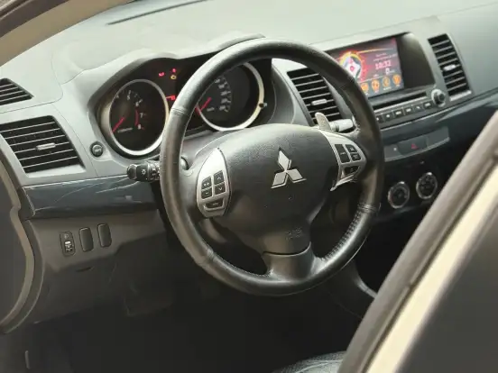 MITSUBISHI-LANCER-2012