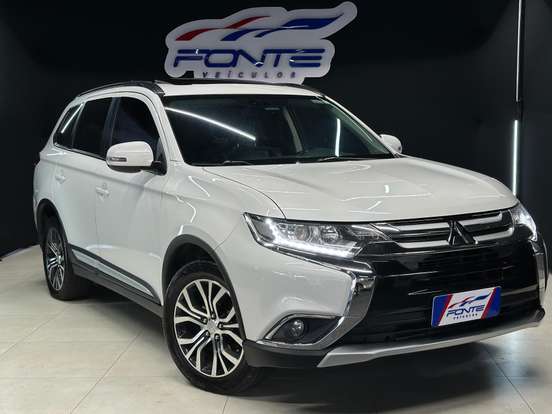 MITSUBISHI-OUTLANDER-2015