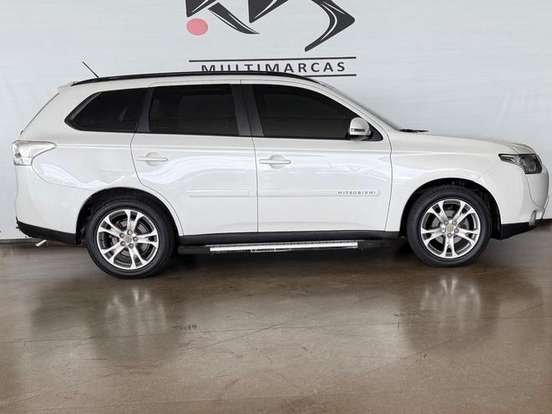 MITSUBISHI-OUTLANDER-2.0 16V GASOLINA 4P AUTOMÁTICO MITSUBISHI-OUTLANDER-2013