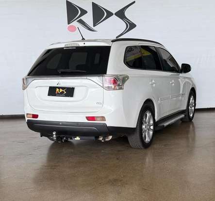MITSUBISHI-OUTLANDER-2.0 16V GASOLINA 4P AUTOMÁTICO MITSUBISHI-OUTLANDER-2013