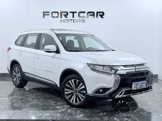 MITSUBISHI OUTLANDER 2.0 MIVEC GASOLINA HPE AUTOMÁTICO