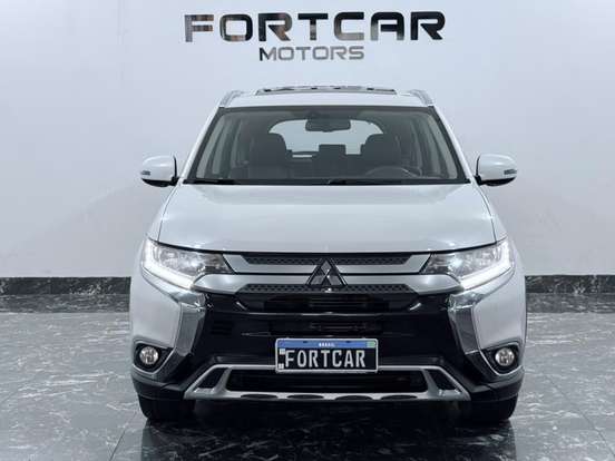 MITSUBISHI-OUTLANDER-2.0 MIVEC GASOLINA HPE AUTOMÁTICO MITSUBISHI-OUTLANDER-2018