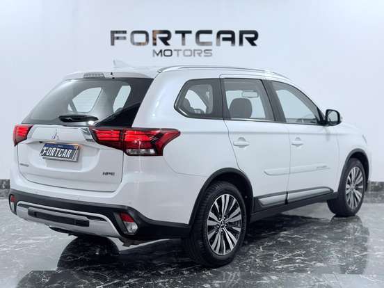 MITSUBISHI-OUTLANDER-2.0 MIVEC GASOLINA HPE AUTOMÁTICO MITSUBISHI-OUTLANDER-2018