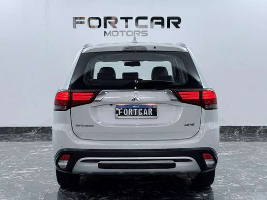 MITSUBISHI-OUTLANDER-2.0 MIVEC GASOLINA HPE AUTOMÁTICO MITSUBISHI-OUTLANDER-2018