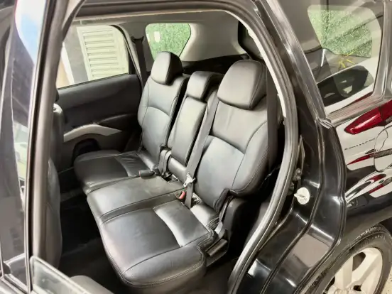 MITSUBISHI-OUTLANDER-3.0 4X4 V6 24V GASOLINA 4P AUTOMÁTICO MITSUBISHI-OUTLANDER-2008