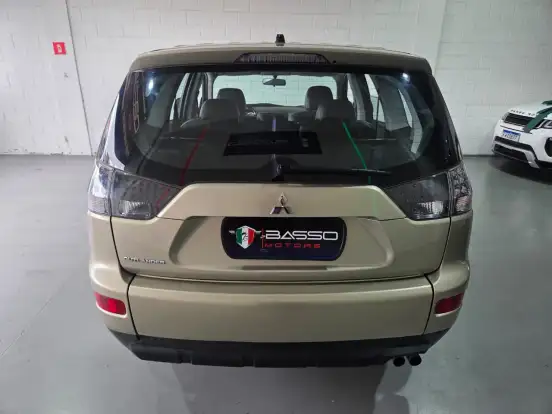 MITSUBISHI-OUTLANDER-3.0 4X4 V6 24V GASOLINA 4P AUTOMÁTICO MITSUBISHI-OUTLANDER-2007