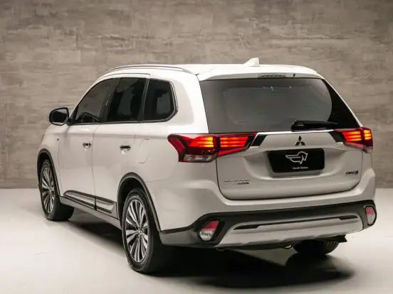 MITSUBISHI-OUTLANDER-3.0 MIVEC V6 GASOLINA HPE-S AWD AUTOMÁTICO MITSUBISHI-OUTLANDER-2021