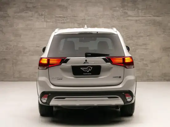 MITSUBISHI-OUTLANDER-3.0 MIVEC V6 GASOLINA HPE-S AWD AUTOMÁTICO MITSUBISHI-OUTLANDER-2021