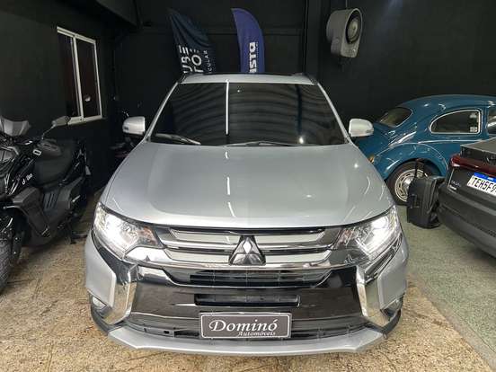MITSUBISHI-OUTLANDER-2015
