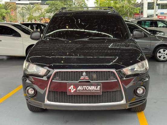 MITSUBISHI-OUTLANDER-2009