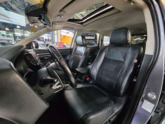 MITSUBISHI-OUTLANDER-2017