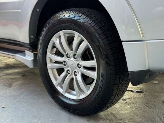 MITSUBISHI-PAJERO FULL-3.8 HPE 4X4 V6 24V GASOLINA 4P AUTOMÁTICO MITSUBISHI-PAJERO FULL-2011
