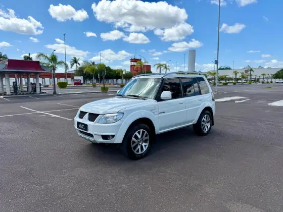 MITSUBISHI PAJERO TR4 2.0 4X4 16V 140CV FLEX 4P AUTOMÁTICO