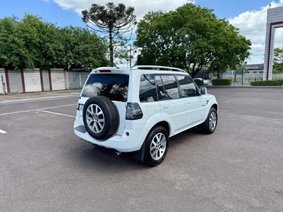 MITSUBISHI-PAJERO TR4-2013