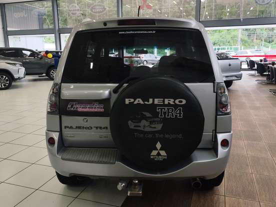 MITSUBISHI-PAJERO TR4-2.0 4X2 16V 140CV FLEX 4P AUTOMÁTICO MITSUBISHI-PAJERO TR4-2012