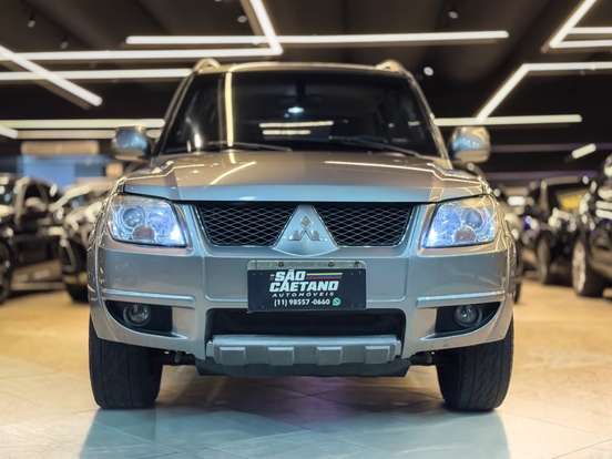 MITSUBISHI-PAJERO TR4-2014