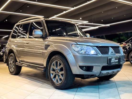 MITSUBISHI-PAJERO TR4-2.0 4X2 16V 140CV FLEX 4P AUTOMÁTICO MITSUBISHI-PAJERO TR4-2014