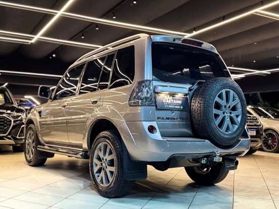 MITSUBISHI-PAJERO TR4-2014